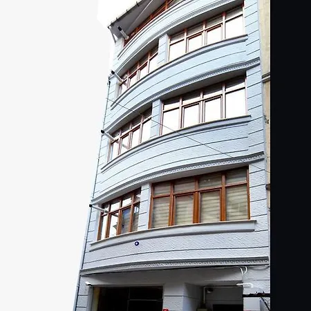 Lyon *